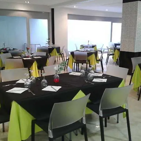 Marina Rey Ii Hotel Vera