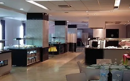 Marina Rey Ii Hotel Vera